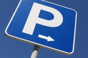 Ist ein Bußgeldbescheid ohne Verwarnung bei einem Parkverstoß erlaubt?