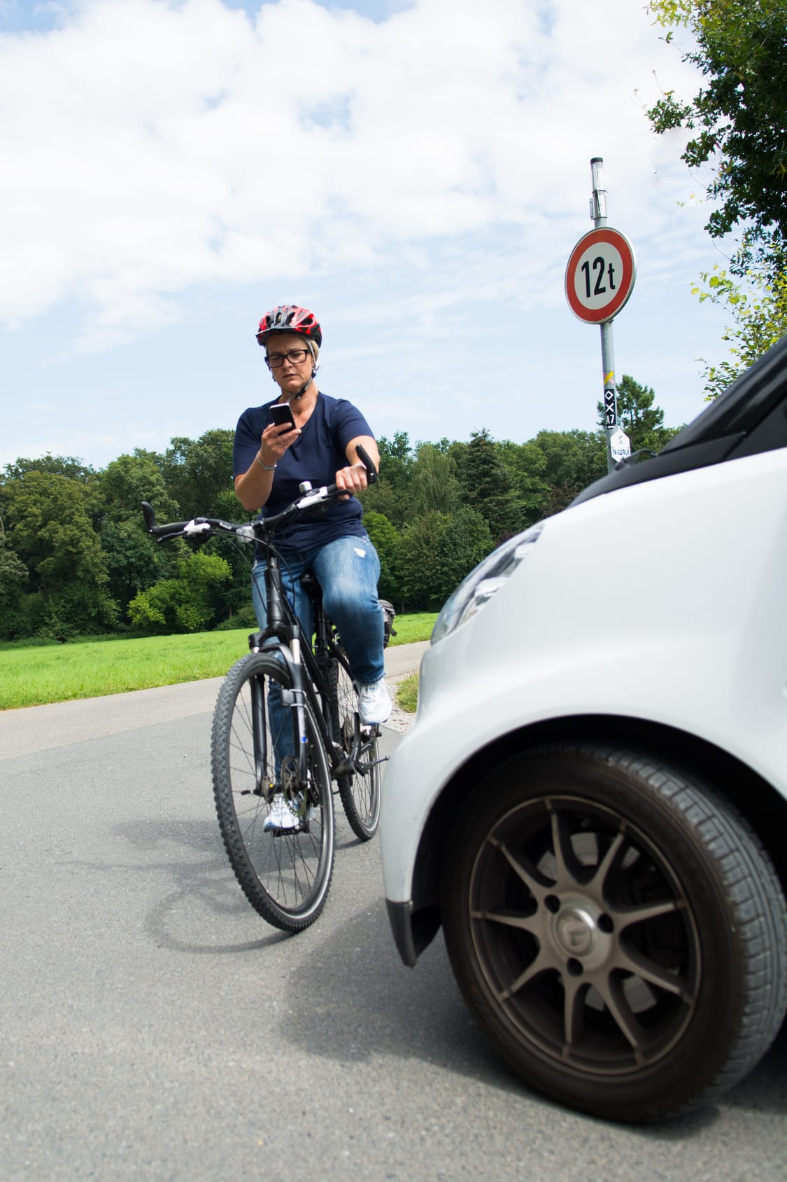 Handy auf dem Fahrrad aktueller Bußgeldkatalog 2020