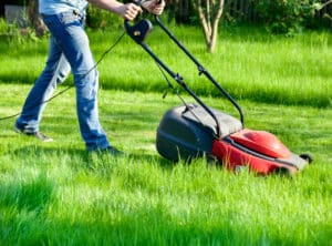 Lärmbelästigung: Sonntags ist Rasenmähen verboten!