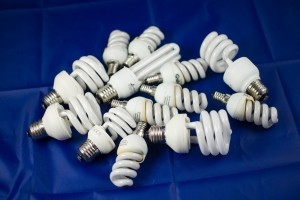 Wie soll man Energiesparlampen entsorgen? Ein neues Problem.