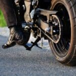 Der "125er Führerschein" der Klasse A1 berechtigt zum Fahren vom Krädern mit einem Hubraum von 125 ccm.