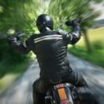 Wer fürs Motorrad den Führerschein machen möchte, muss die praktische Prüfung bestehen. Mindestalter: 24 Jahre.