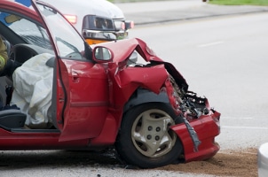 Nach einem Unfall ist eine Entschädigung seitens des Unfallgeschädigten geltend zu machen. 