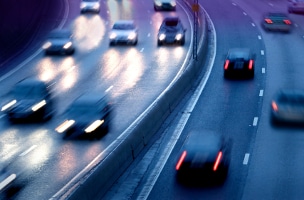 Traffipax Traffiphot S wird zur Geschwindigkeitsmessung verwendet. 