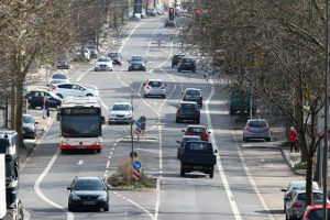 Öffentliche Verkehrsmittel erleichtern den Stadtverkehr erheblich.