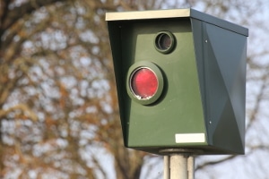 Qualifizierter Rotlichtverstoß: Welche Konsequenzen drohen einem Fahrer?