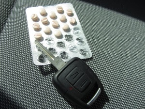 Auch die Wirkung von Medikamenten spielt beim Thema "Autofahren und Epilepsie" eine Rolle.