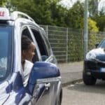 Eine geistige Behinderung muss kein Hindernis für den Führerschein sein.