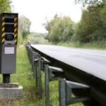 Außerorts geblitzt: Leere Landstraßen laden förmlich zum Schnellfahren ein. Doch auch hier wird die Geschwindigkeit kontrolliert.