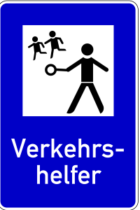 Verkehrssicherheit für Kinder: Schülerlotsen helfen Kindern auf dem Schulweg.