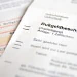 Auch wenn Sie die Anhörung im Bußgeldverfahren nicht zurücksenden, kann ein Bußgeldbescheid folgen.