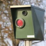 Ein Ärgernis für Autofahrer: Die Radarfalle. Doch wie funktioniert sie und was für Arten gibt es? Hier erfahren Sie mehr.