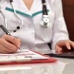 Amtlich anerkannte MPU-Anbieter führen die medizinisch-psychologische Untersuchung zur Fahreignung professionell durch.