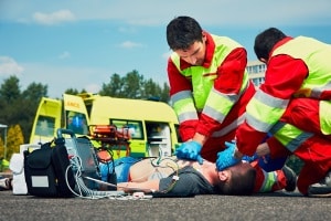 Bei Personenschäden müssen bei einem Autounfall auch in Dänemark die Rettungsdienste verständigt werden.