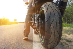 In Deutschland gilt die Pflicht für das Tagfahrlicht nur für Motorrad-Fahrer.