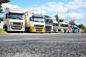 Für LKW gelten beim Parken die gleichen Regelung wie für alle anderen Kraftfahrer auch.