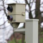 Rote Ampel: Erwischt der Blitzer einen Lkw, fallen in der Regel die gleichen Strafen an wie für Autofahrer.