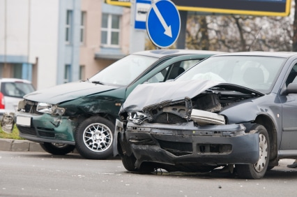 Wie reagieren autonome Autos bei Unfällen?