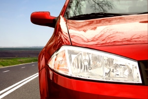 Die Scheinwerfer am Fahrzeug mit Xenon-Lampen nachrüsten: Droht eine Strafe?