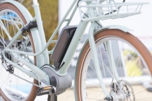 E-Bike oder Pedelec? Der Unterschied liegt in der Antriebsart.