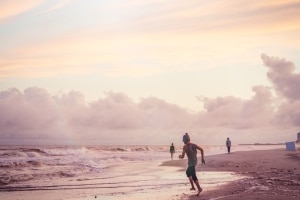 Wer mit seinem Verhalten am Strand gegen die Regeln verstößt, muss ggf. mit Sanktionen rechnen.