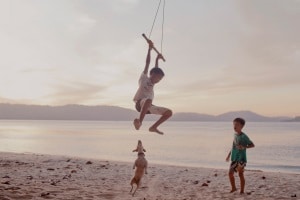 Der Sportstrand ist ein besonders ausgewiesener Bereich, auf dem verschiedenste Sportarten ausgeübt werden können.