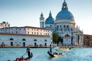 Fahranfänger: In Italien ist die Probezeit drei Jahre lang zu beachten.