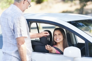 Welche besonderen Regelungen gibt es in Bezug auf die Probezeit beim Autofahren in der Schweiz?