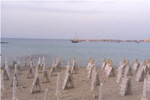 Urlaub in Italien? Ein Tempolimit ist dort auf allen Straßen zu beachten.