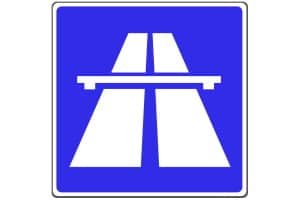 Das Parken auf Autobahn und Seitenstreifen ist gemäß StVO nicht gestattet.