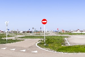 Auto fahren: Das Üben auf einem Parkplatz ist in der Regel nicht erlaubt.