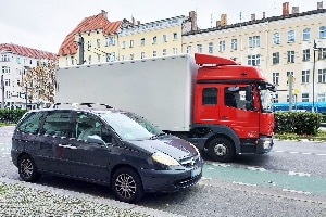 Das Parken in 2. Reihe ist grundsätzlich nicht zulässig.