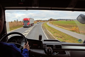 § 2 StVO: Zu den grundlegenden Bestimmungen gehört des Rechtsfahrgebot.