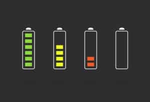 Autobatterie laden: Wie lange das dauert, hängt auch von der Leistung des Ladegerätes ab.